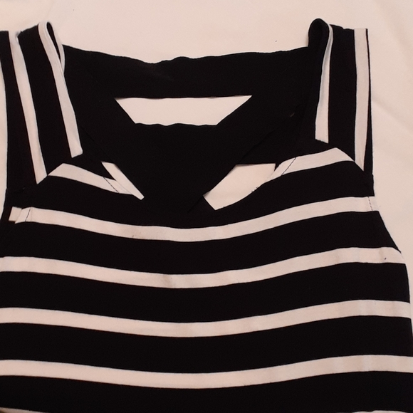 🌶 Saint Tropez West, Small, Black and While dress - Picture 4 of 7